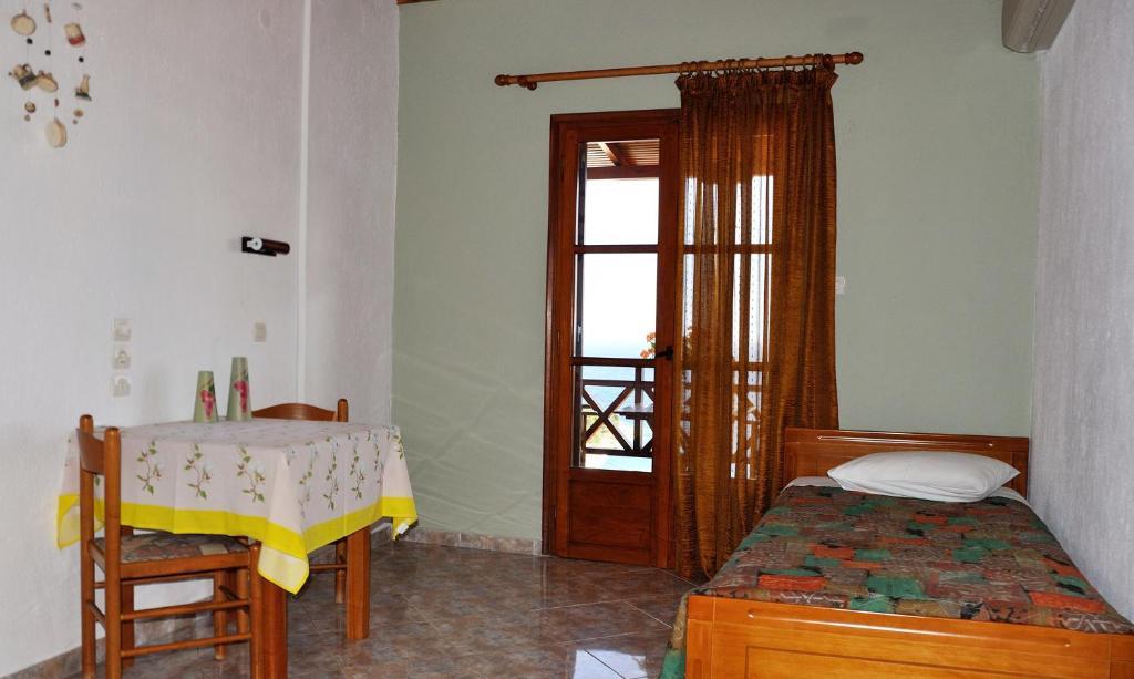 Pension Andromeda Patitírion Cameră foto